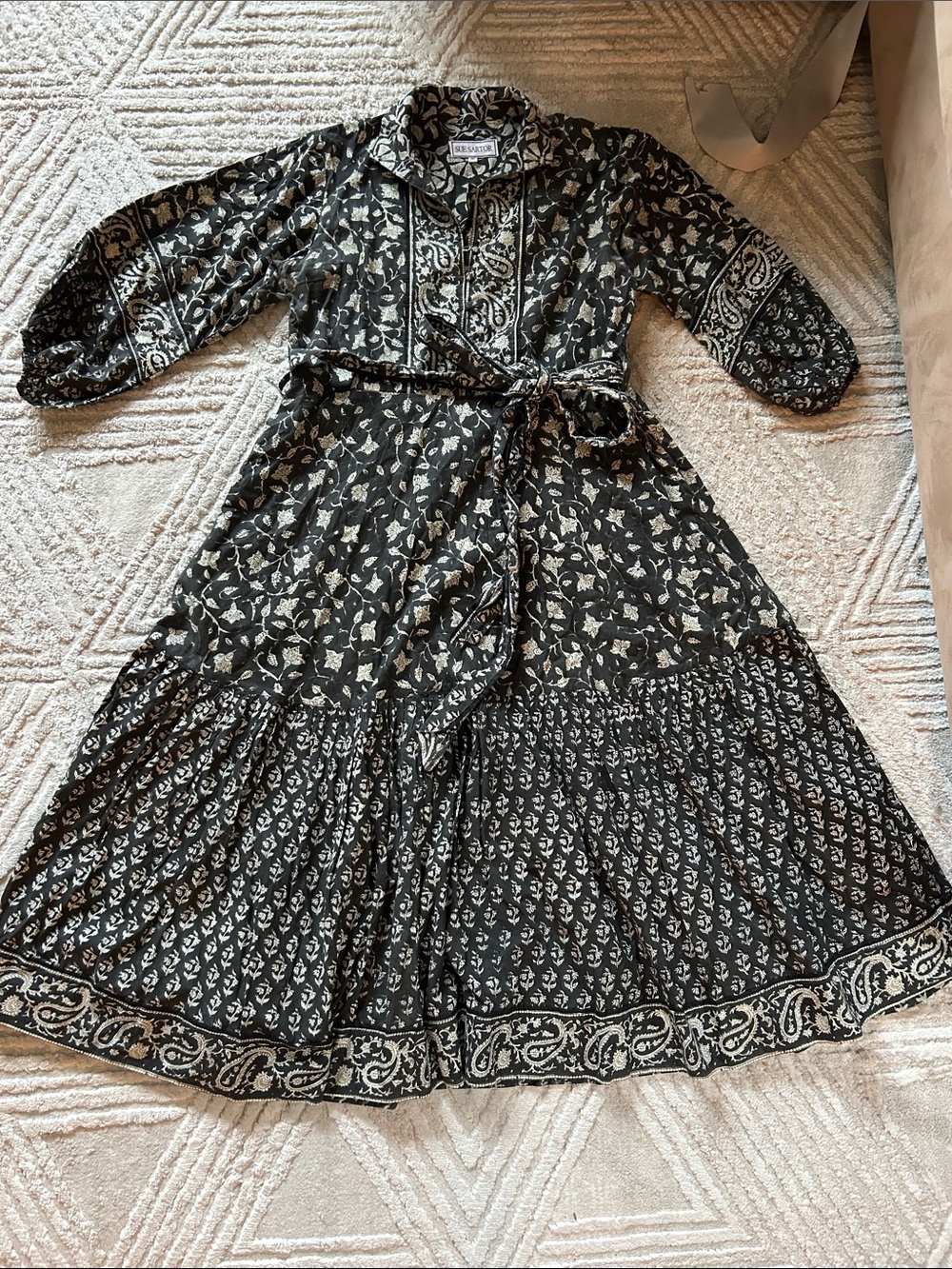 Sue sartor gray and Cream Floral Belted Maxi Dress